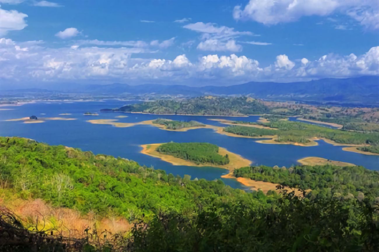 Bukit Batas Di Banjar Atourin