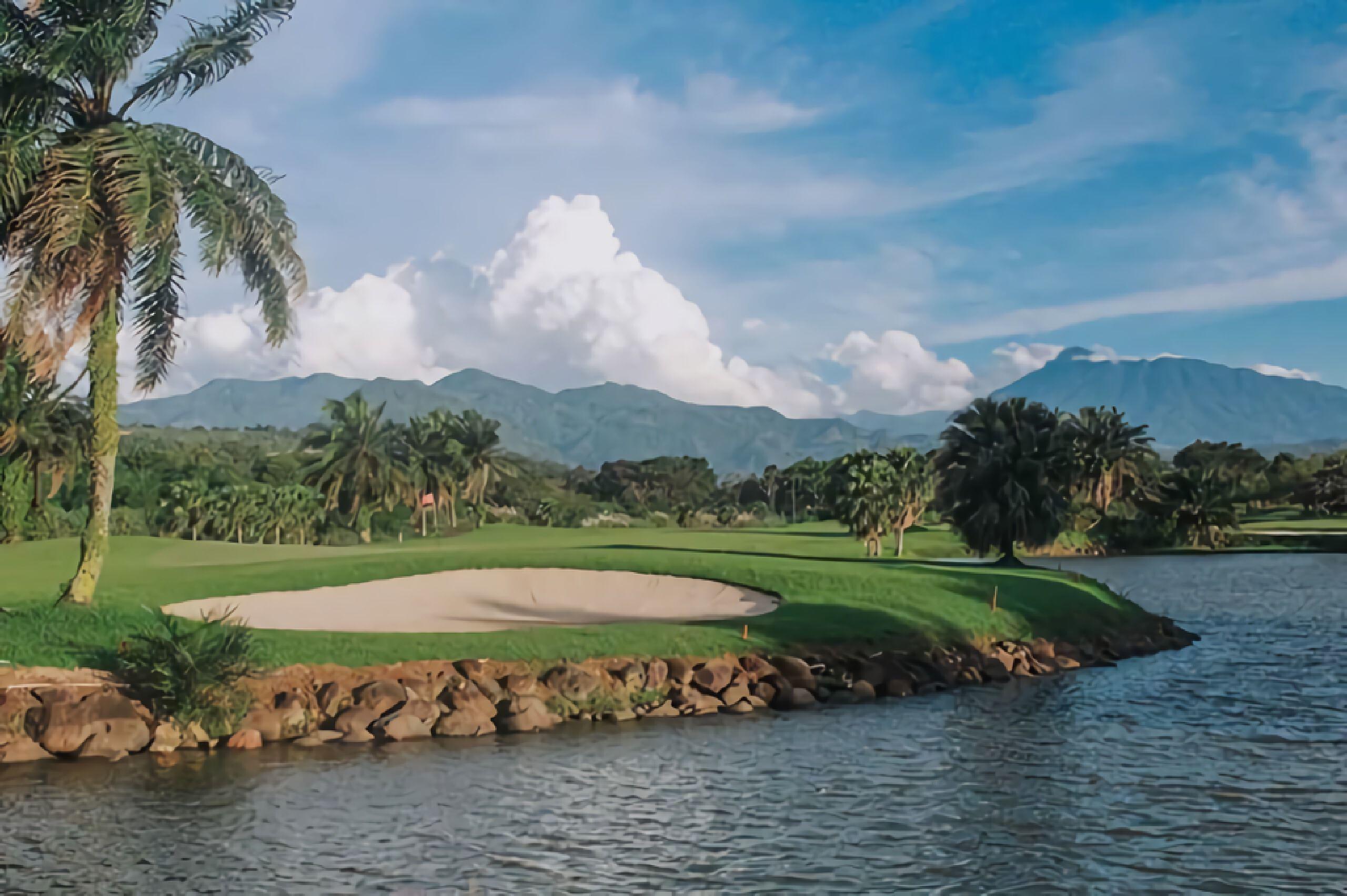 Palm Hill Golf Club di Bogor Atourin