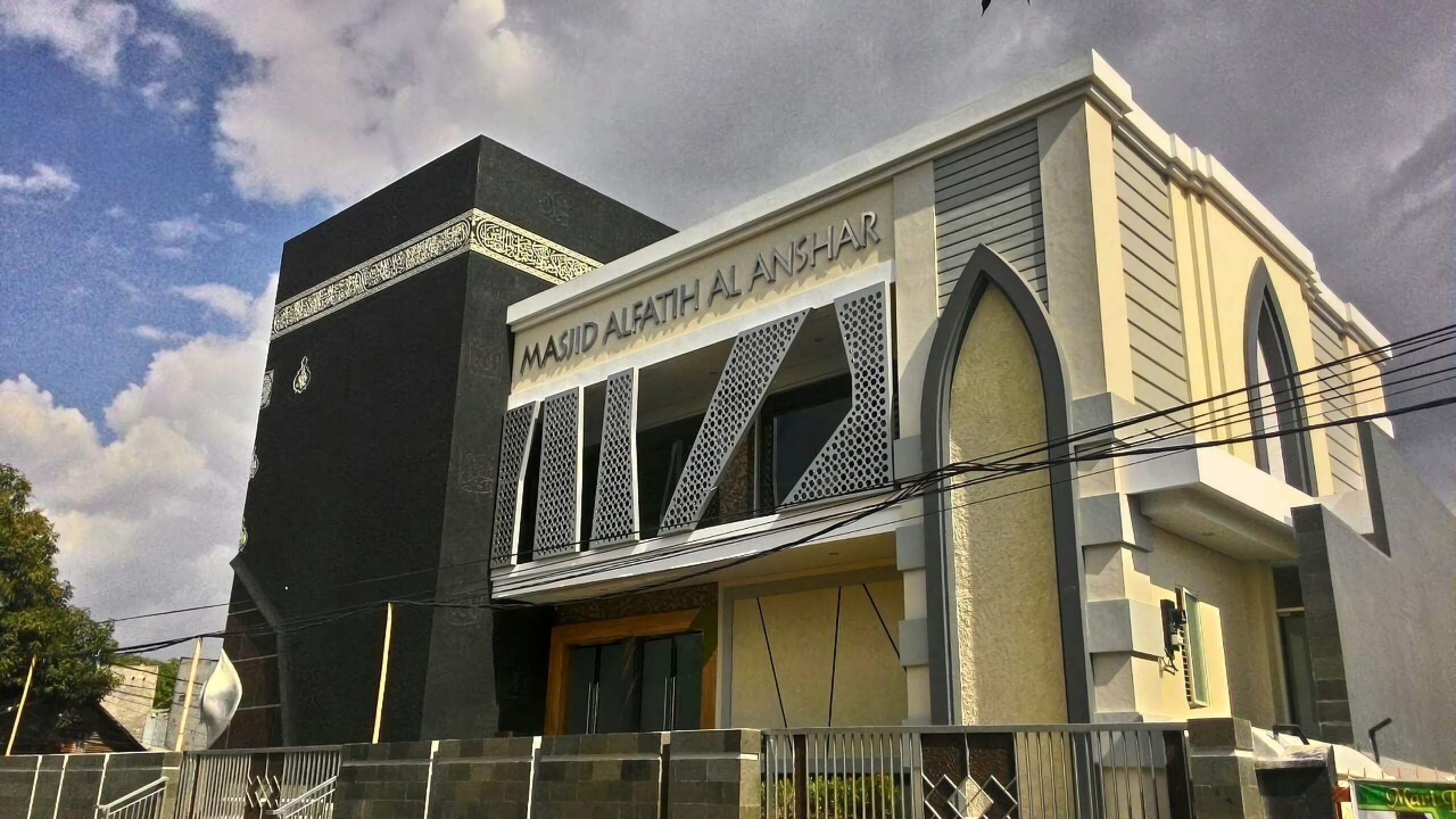 Masjid Al Fatih Al Anshar Di Makassar Atourin