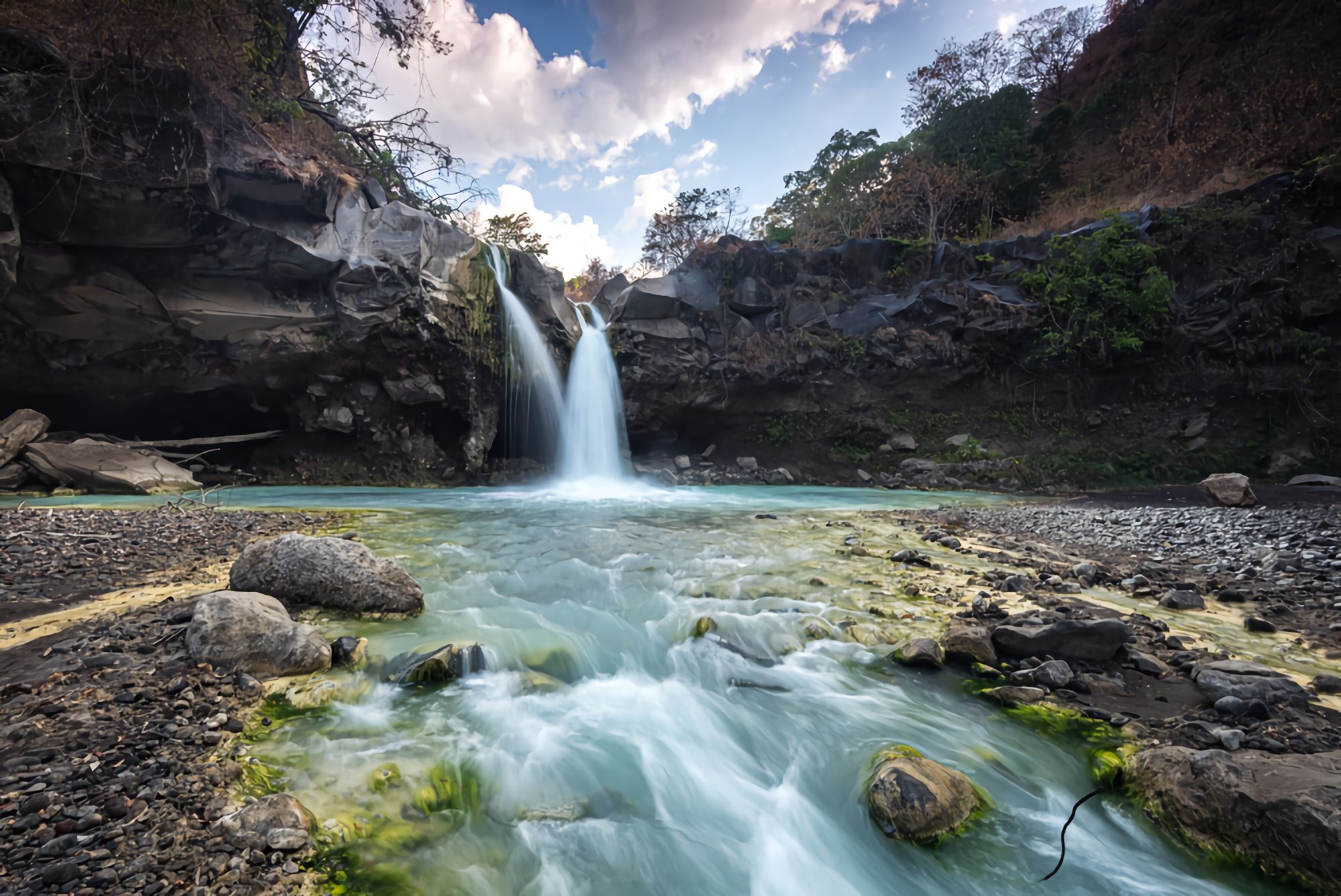 Air Terjun Mangku Sakti Keindahan Wisata Lombok Yang Sering Luput Dari 