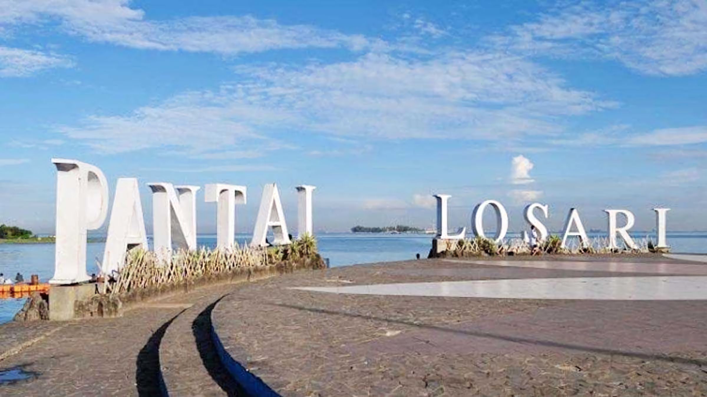 Pantai Losari Di Makassar Atourin