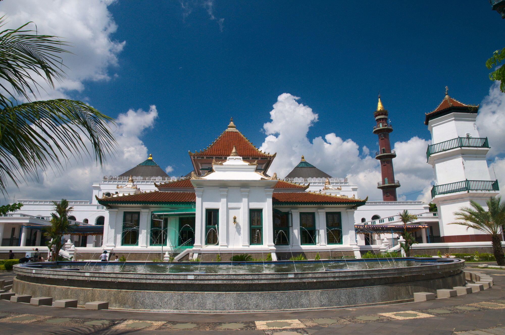 Masjid Agung Palembang di Palembang | Atourin
