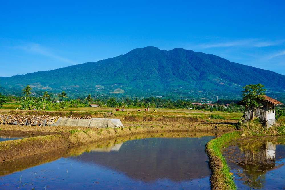 Gunung Salak Di Sukabumi | Atourin